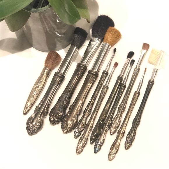 Elegance Silverware Other - 🎉HP🎉 VTG Silver Brush Set